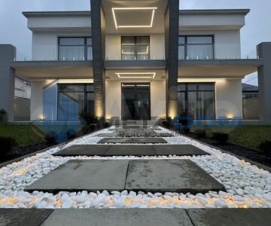 продам дом в изумруде