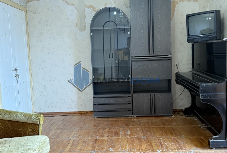 продам 3-х комнатную квартиру в партените