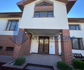 дом в Симферополе 288,4 м